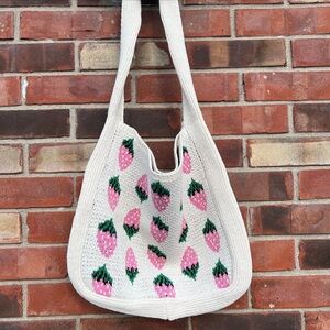 Strawberry Patterned Cream Knit Tote Bag - NEW!